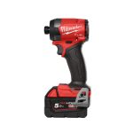 ⁦شنيور فك وربط بطارية ميلوكي 1/4 بوصه 18 فولت 5 امبير دقاق  MILWAUKEE M18FID-502X⁩ - الصورة ⁦2⁩