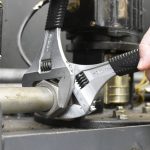 ⁦مفتاح فرنساوي إيريجا يد كاوتش نيكل أسباني مقاس 6 بوصه ارجو - موديل IREGA SW092⁩ - الصورة ⁦4⁩