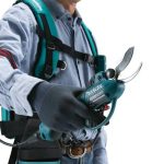 ⁦مقص افرع شجر ماكيتا بالبطارية 36 *218 فولت  اقصي قطع 33 مم اقصي فتح السلاح 54 مم 3.3 كجم -2 بطاريه +شاحن موديل - MAKITA  DUP361Z⁩ - الصورة ⁦2⁩